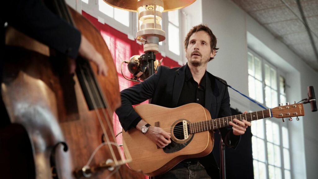 guitariste en intervention à l'hôpital, seine et marne