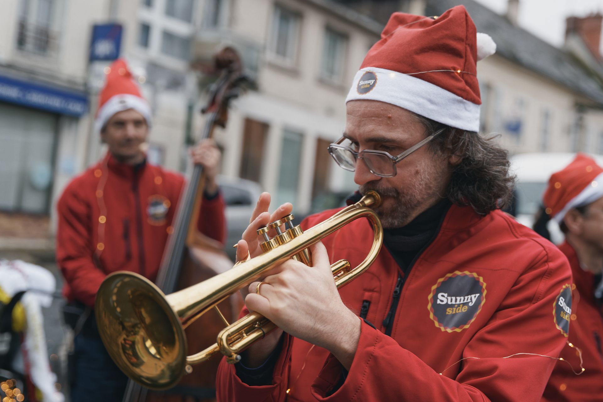 fanfare seine et marne, musique festive et dansante, déambulation