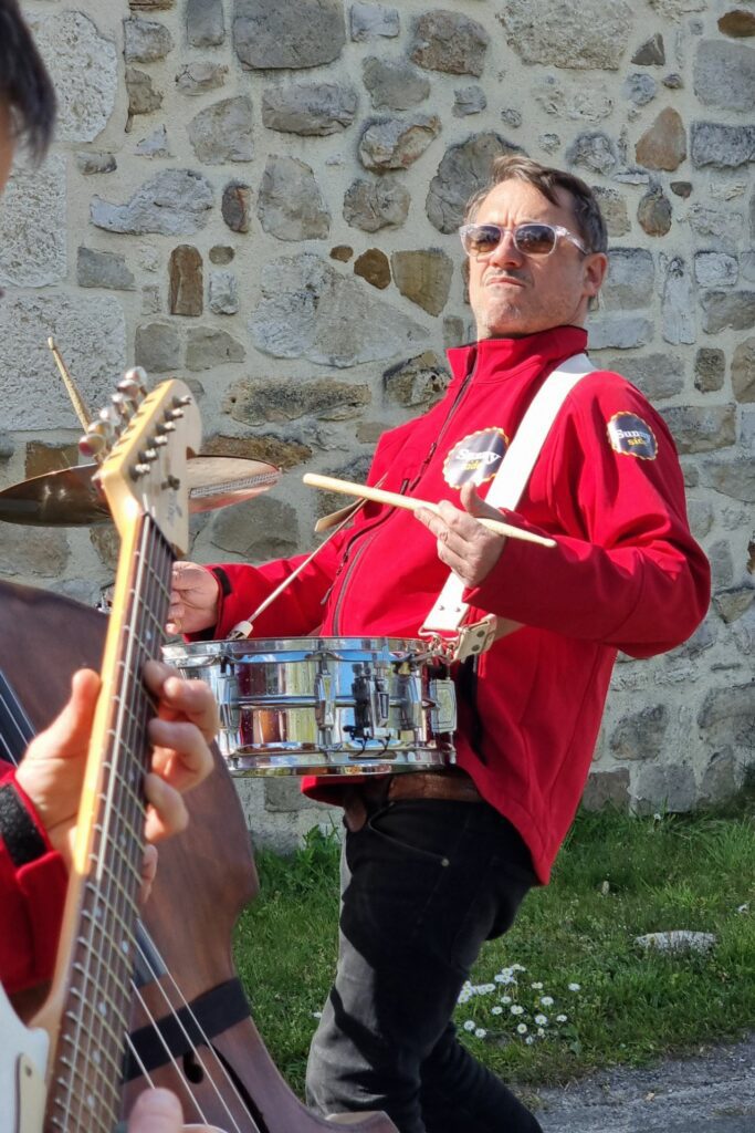 fanfare festive en déambulation, seine et marne, loiret, essonne